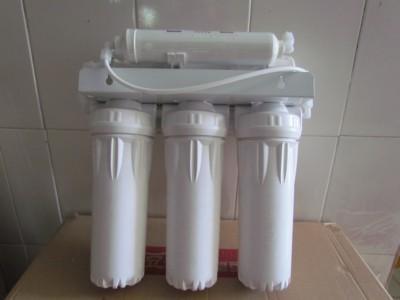 纯净水过滤器滤料 选择、功能与应用指南